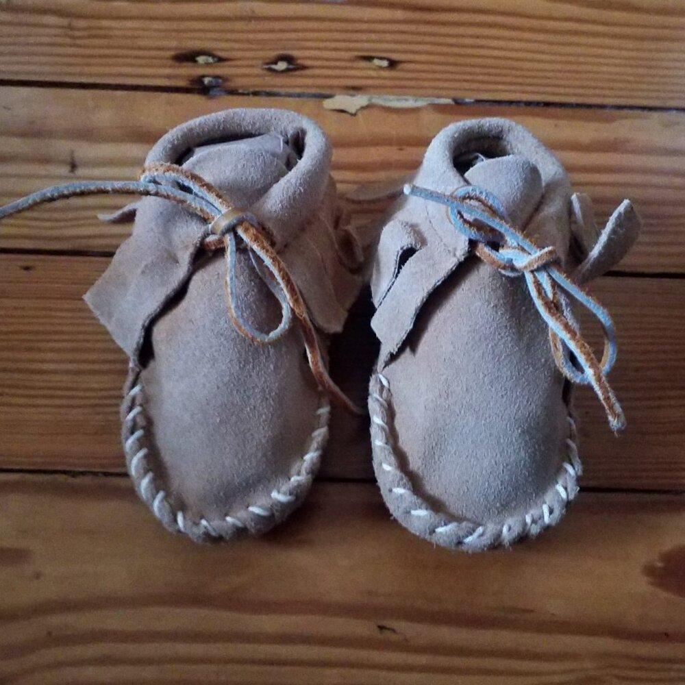 Infant soft moccasins
